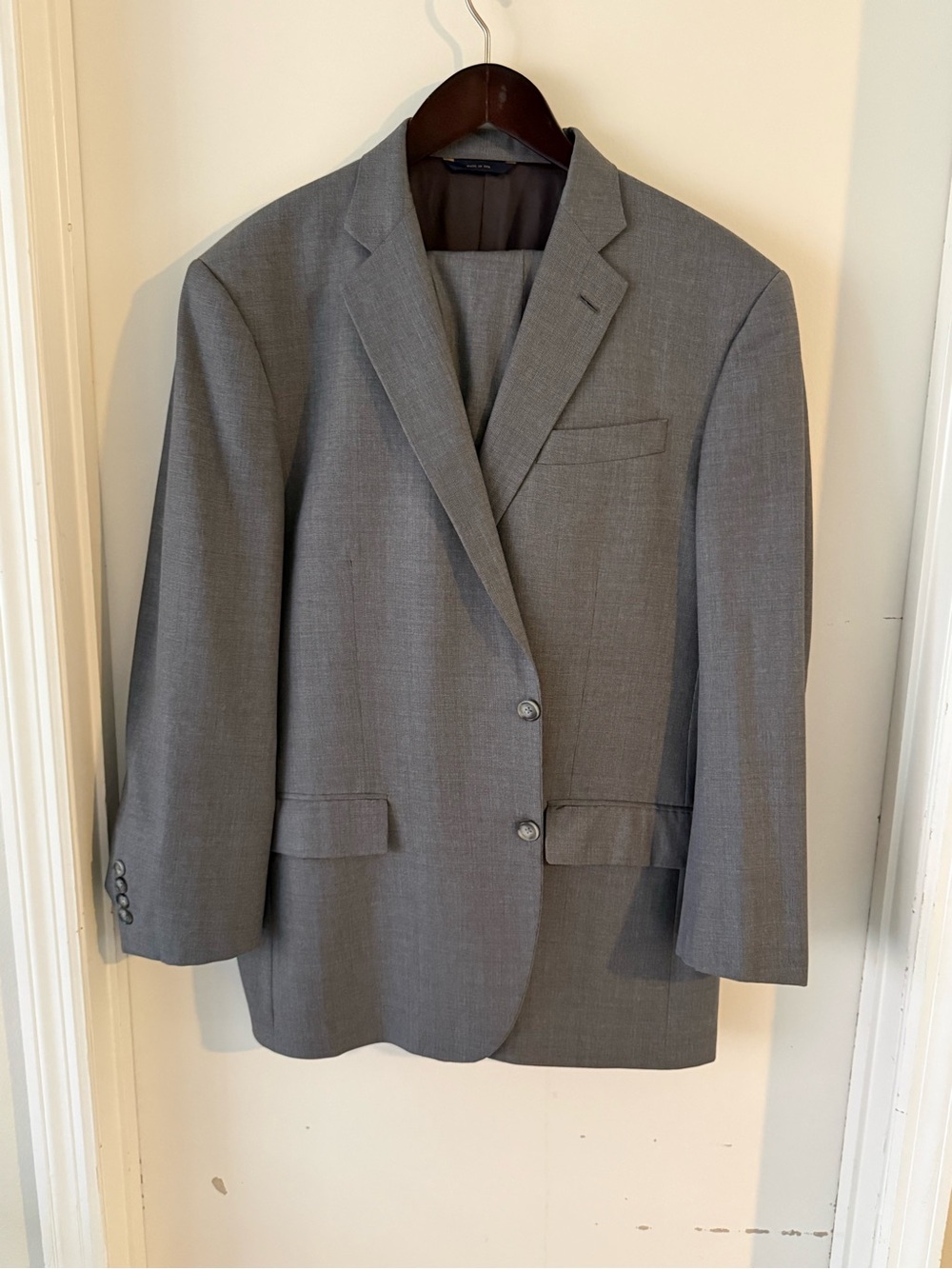 Brooks Brothers Gray Two-Button Men's Suit